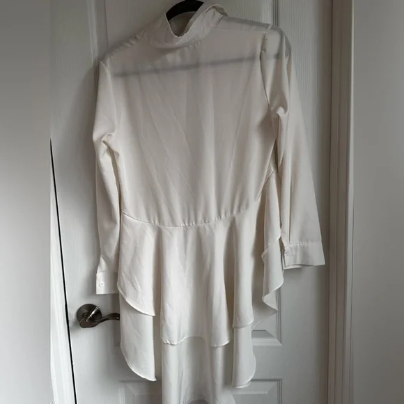 White Ruffled High-Low Blouse - Picture 2 of 3